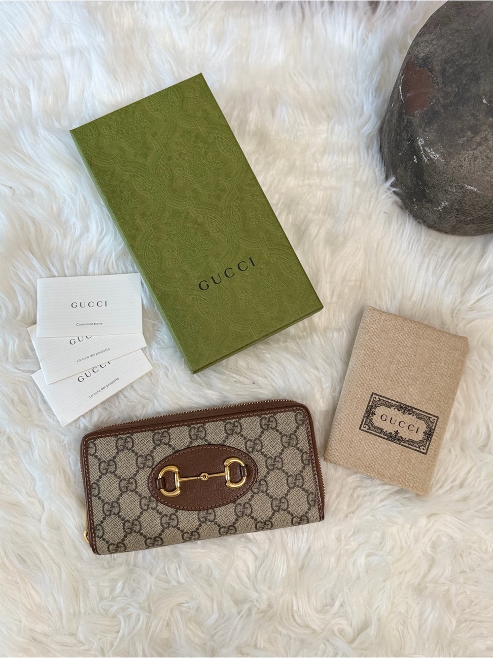 Gucci GG Supreme Zip Card Holder with Brown Leather & Gold Horsebit